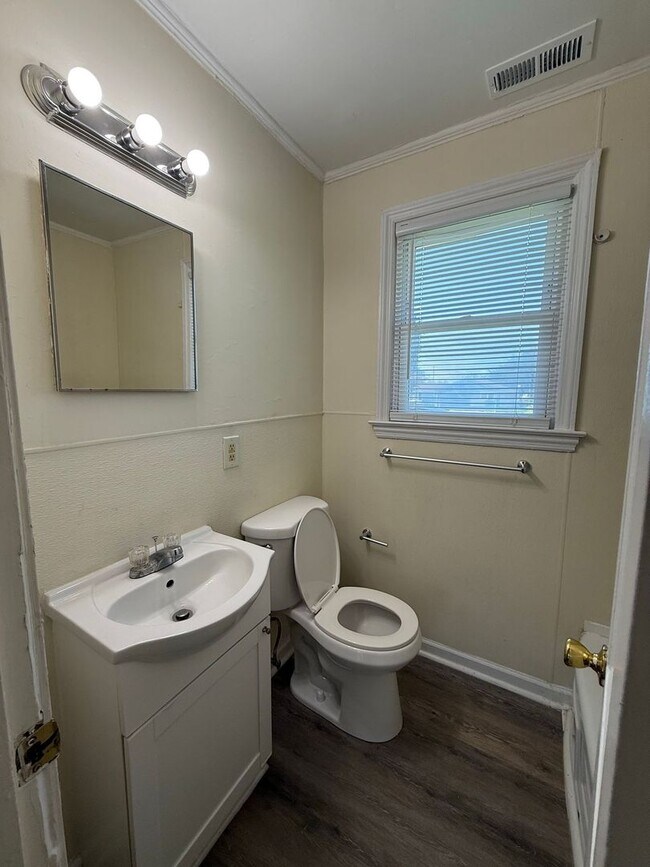 Foto del edificio - 2261 Onslow Dr