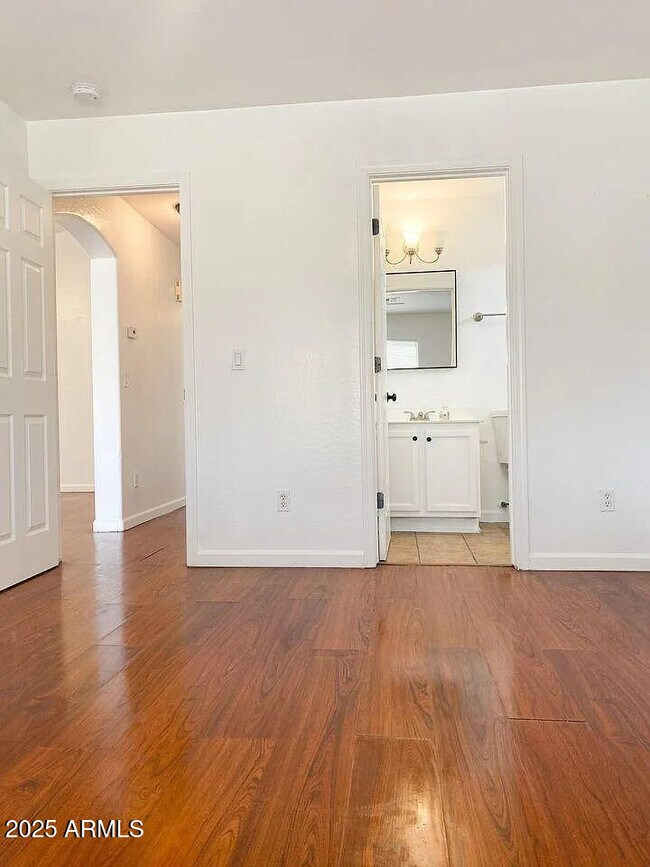 Foto del edificio - 12811 N Palm St