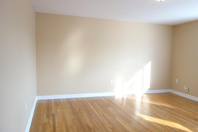 Building Photo - 4108 40th St