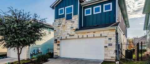 Building Photo - 2215 Capulet St