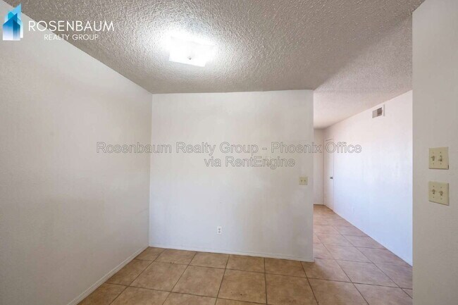 Foto del edificio - 6440 E Alder Ave