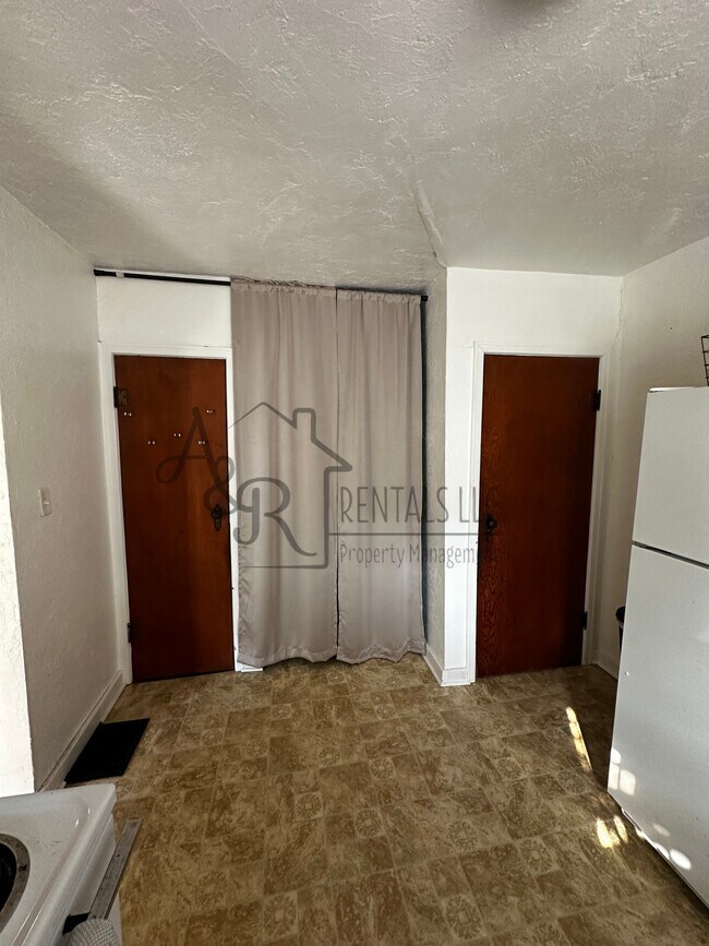 Foto del edificio - 602 N Walnut St