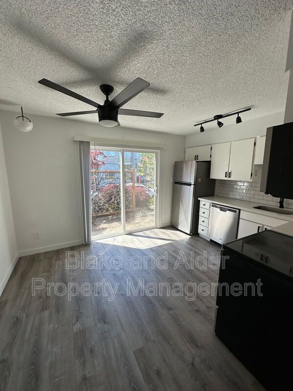 Foto del edificio - 838 SE 42nd Ave