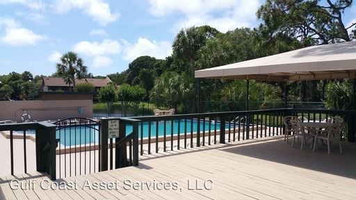 Building Photo - 970 Sunridge Dr