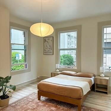 Building Photo - 225 Ellis St