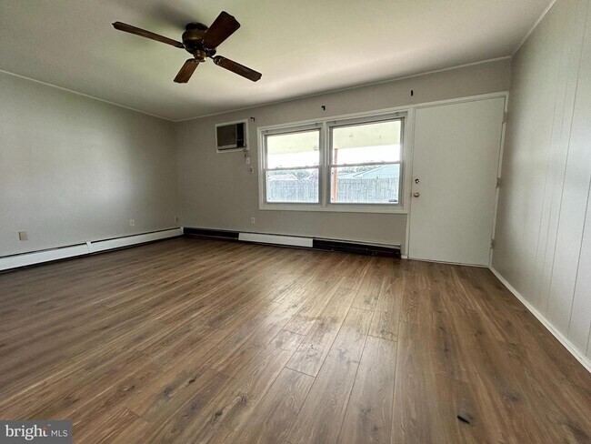 Building Photo - 18 Tiger Lily Ln