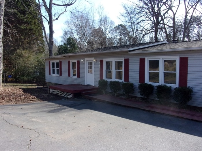 Foto del edificio - 1111 Sherwood Rd