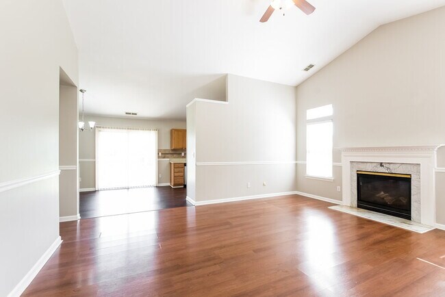 Foto del edificio - 12805 Beddingfield Dr