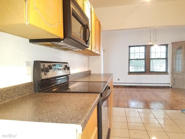 Foto del edificio - 2122 E Kenmore Pl