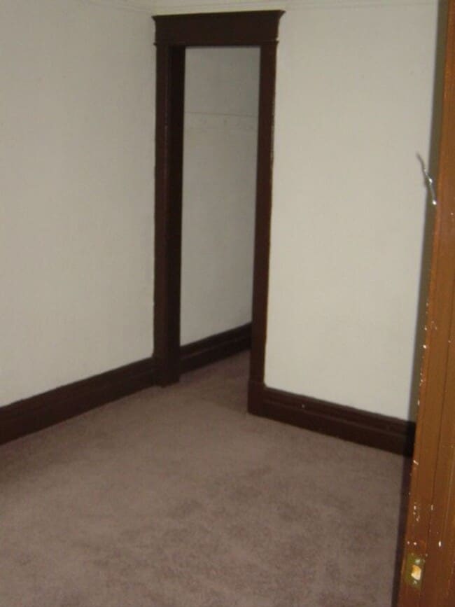 Building Photo - 2110-2112 W 3rd St.