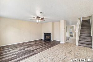 Building Photo - 407 Amberdale Oak