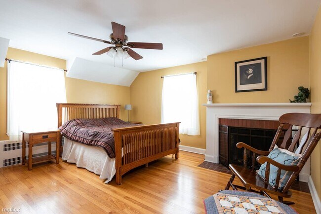 Foto del edificio - 4 br, 2 bath House - 31 Fisher Blvd