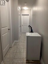 Building Photo - 66 Battle St