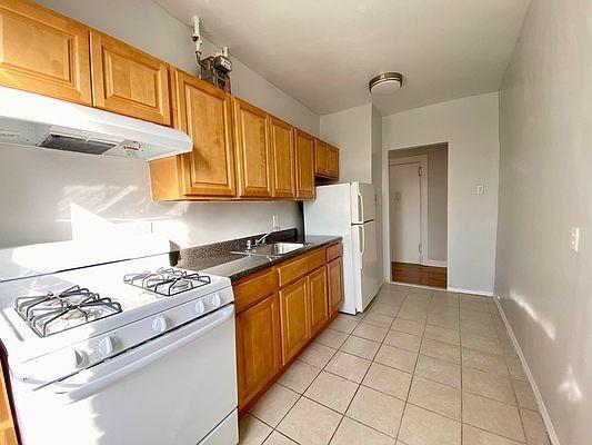 Foto del edificio - 1 bedroom in BRONX NY 10463