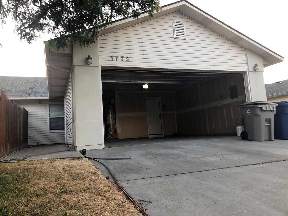 1772 Challis Dr, Mountain Home, ID 83647 House Rental in Mountain
