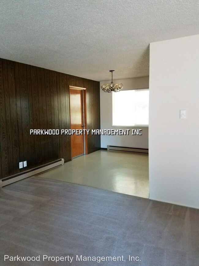 Building Photo - 3 br, 1 bath House - 123 176th St E