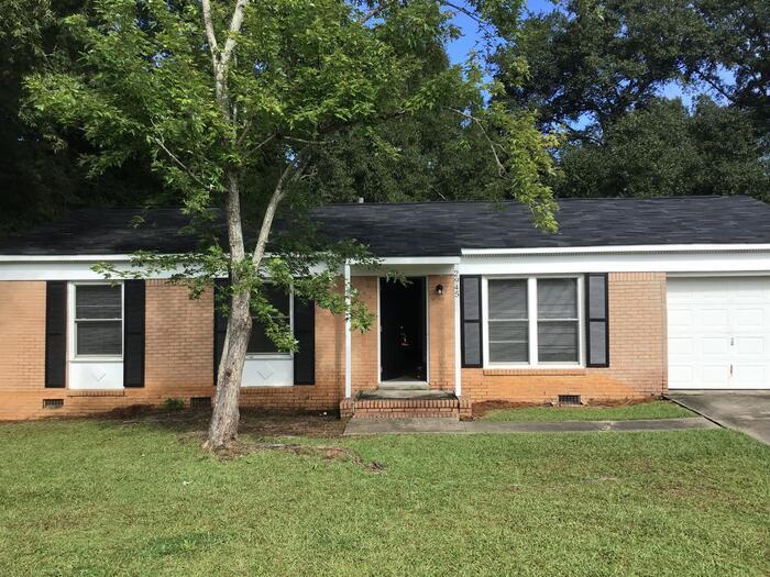 Primary Photo - 2945 Eastway Dr