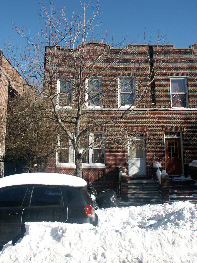 Primary Photo - 1030 Longfellow Ave