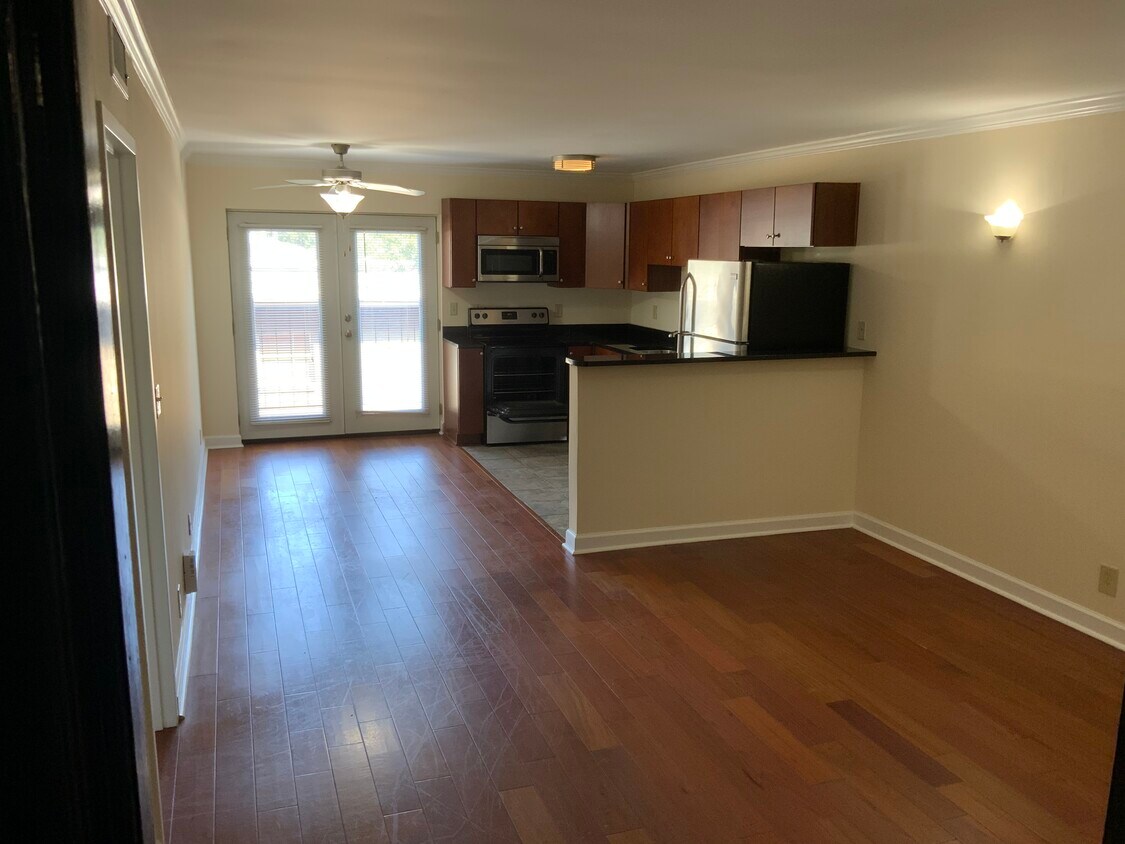 Foto principal - 3196 Mathieson Dr NE