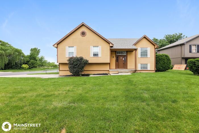 Foto principal - 900 Rome Ct, Belton, MO 64012