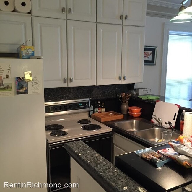 Building Photo - 2 br, 1 bath House - 2910 1/2 Monument Avenue