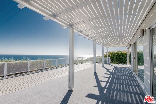 Foto del edificio - 18148 Wakecrest Dr