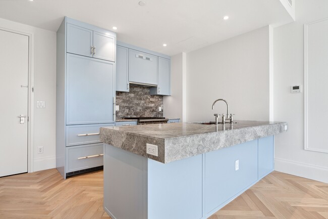 Foto del edificio - 250 E 21st St