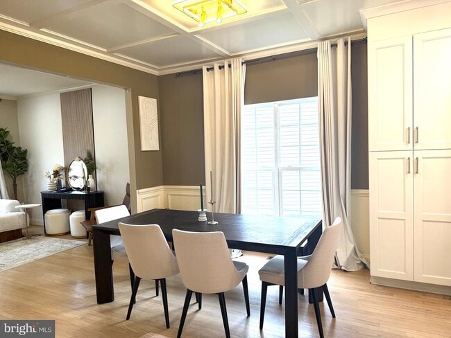 Building Photo - 21201 Sundial Ct