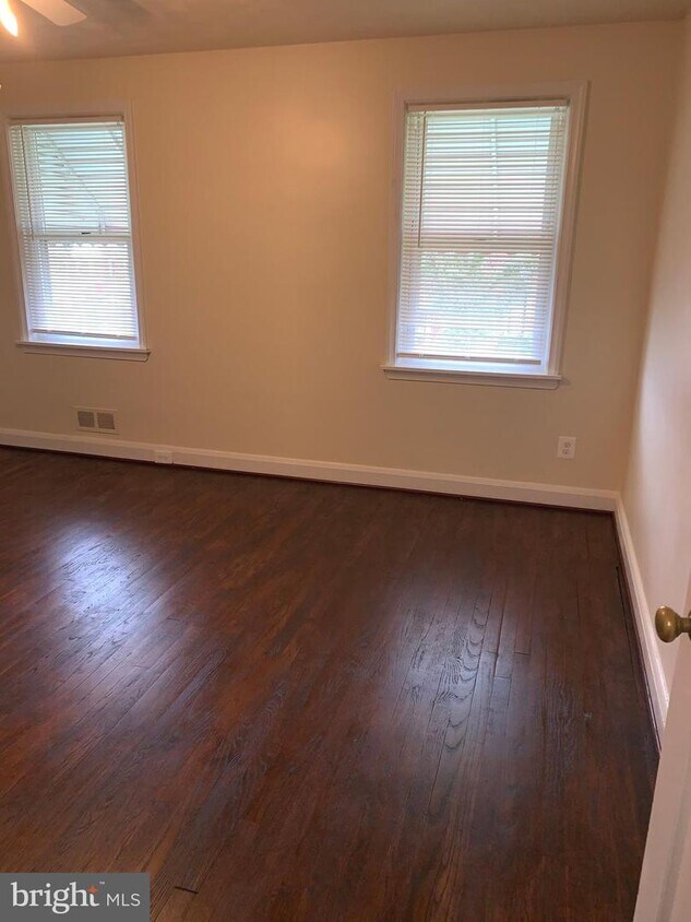 Primary Photo - 508 Lucia Ave