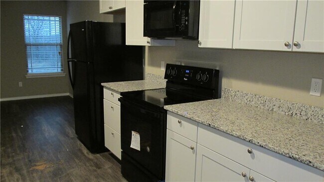 Building Photo - 5106 SW Fieldstone Ln