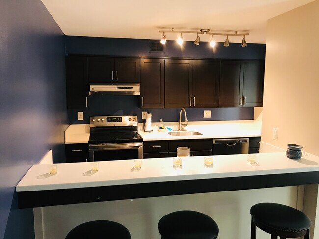 Kitchen - 128 W Barre St