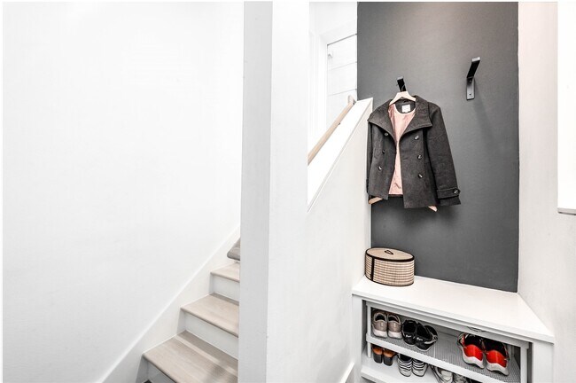 Foto del edificio - 1141 W 18th St