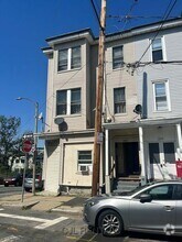 Building Photo - 202 E Eagle St