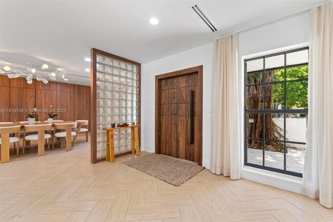 Building Photo - 15202 SW 80th Ave