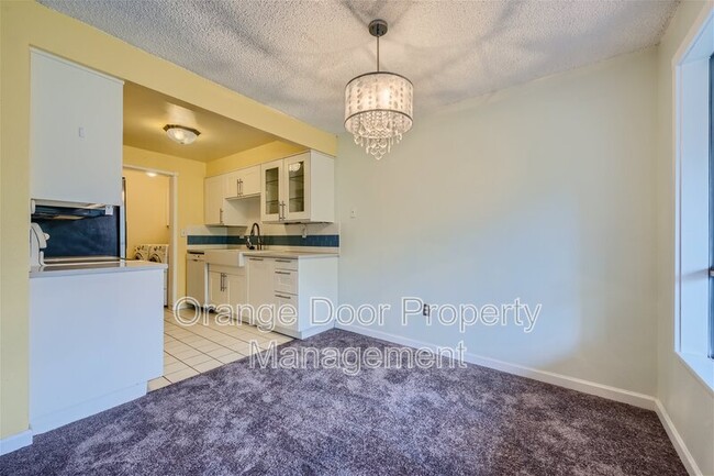 Foto del edificio - 7307 N Skyview PlaceAPT G202