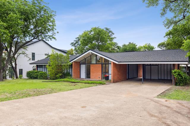 Building Photo - 6916 Forest Ln