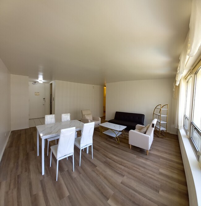 Foto del edificio - 1450 E 55th Pl