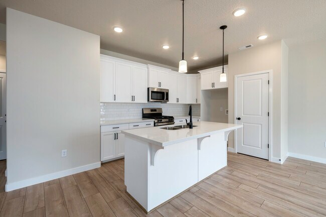 Building Photo - 12903 S Parade Trail Ct