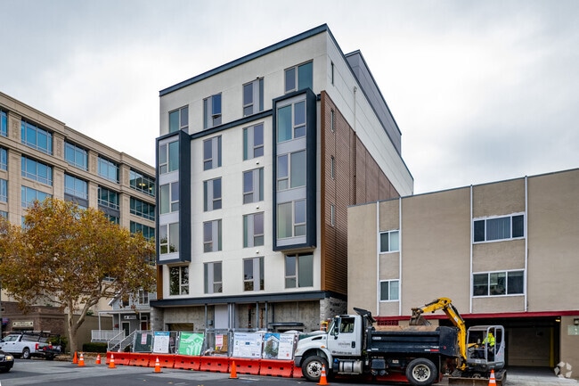 Construction Nov 2021 - 612 Jefferson Ave