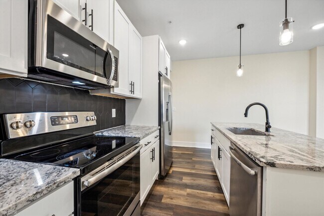 Foto del edificio - 6 br, 6 bath 4plex - 1804 W Berks St Unit 1