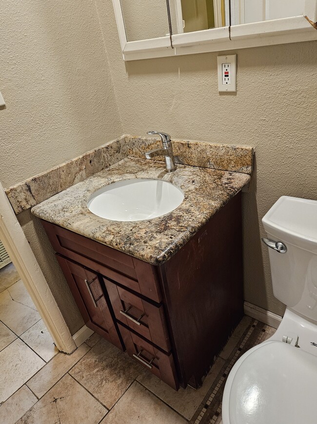 Building Photo - 24508 Leona Dr
