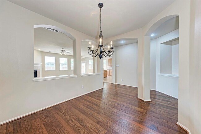 Foto del edificio - 11512 Shadow Creek Dr