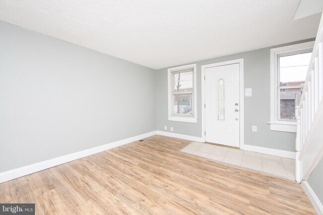 Foto del edificio - 3630 Livingston St