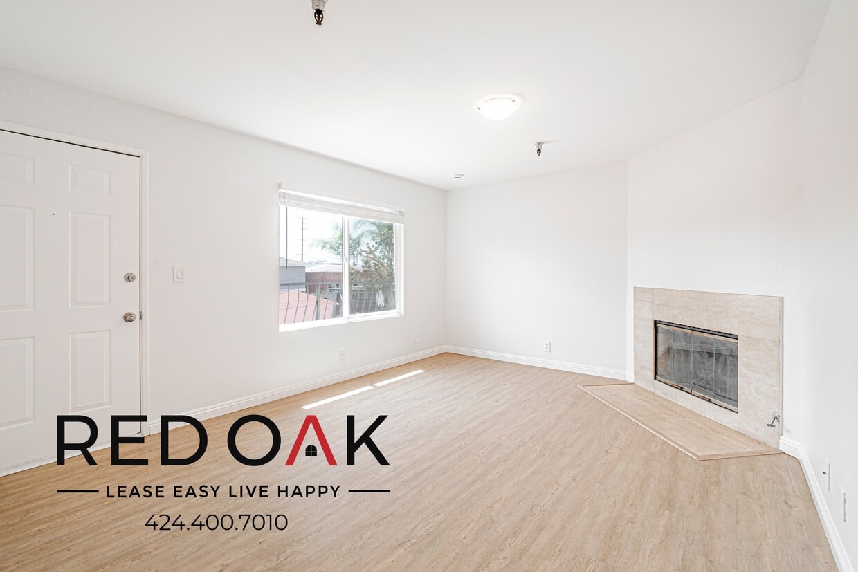 Foto principal - 12903 Roselle Ave