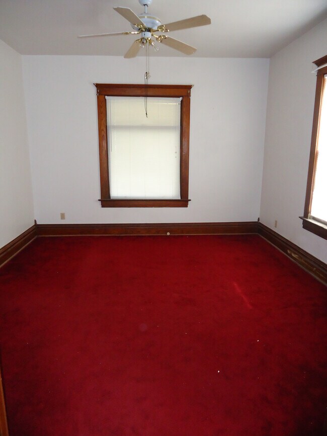 Bedroom 1st Floor - 810 E Market St