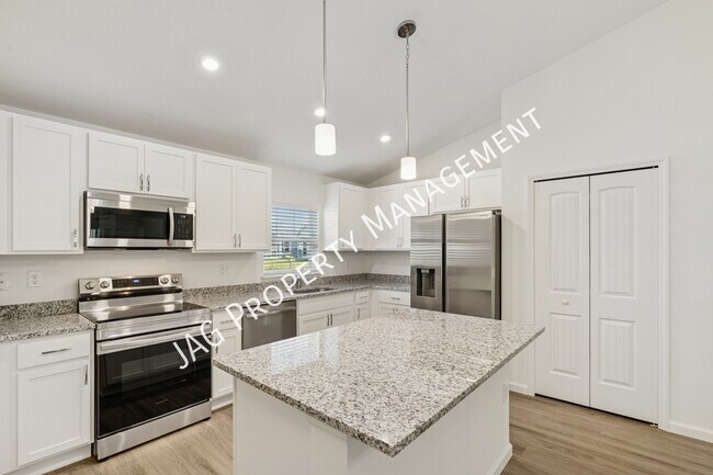 Building Photo - 1282 Hegira St NW
