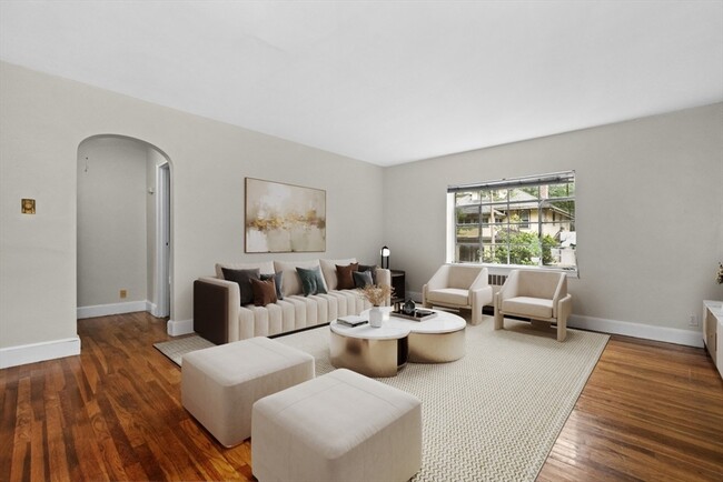 Building Photo - 40 Stetson St