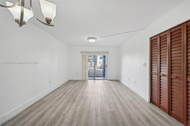 Building Photo - 145 SW 30th Ct