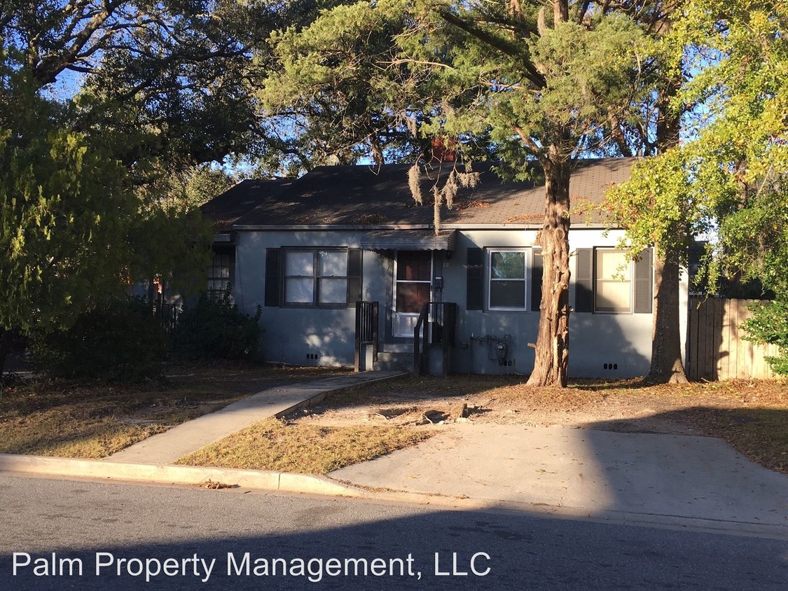 Primary Photo - 1104 E 53rd St