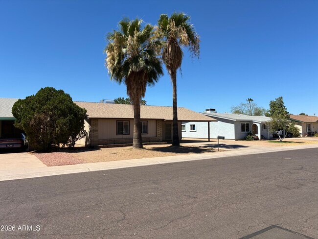 Building Photo - 5915 W Tierra Buena Ln